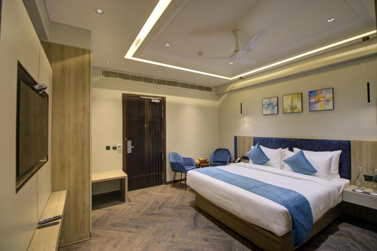 Cygnett Collection K K Hotel Faizābād Eksteriør billede